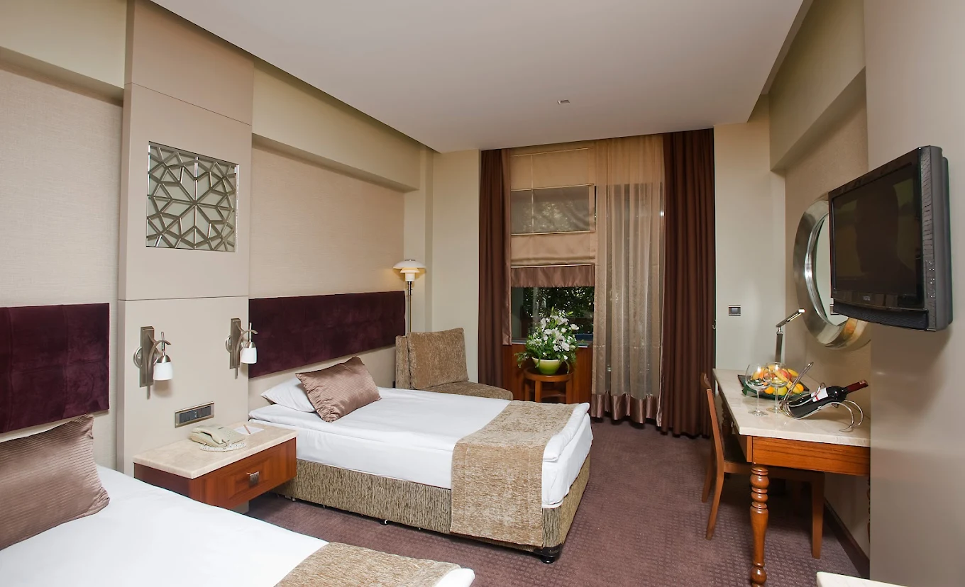 Kervansaray Thermal Hotel - View 2